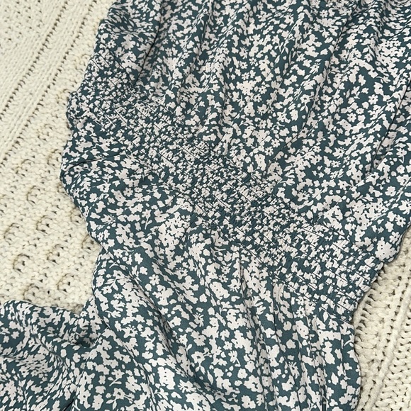 Sienna Sky Floral Green maxi Dress size large - Picture 7 of 8